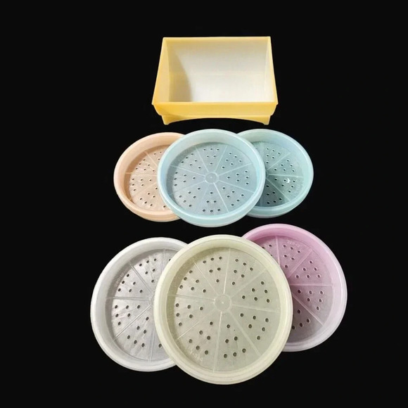 VTG Set of 6 Tupperware Pastel Wagon Wheel Coasters W/ Holder Rack #567-3. - Picture 4 of 7